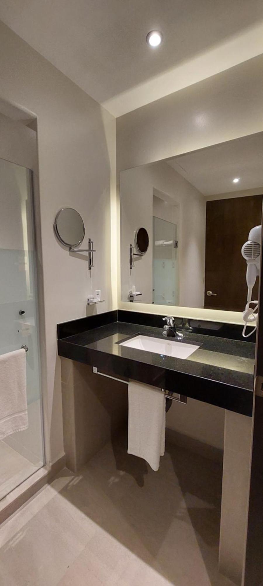 Hotel Centria Монтеррей Екстер'єр фото